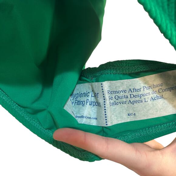 Becca Color Prism Textured One-Piece Swimsuit Green Women Medium NWT - Picture 6 of 10